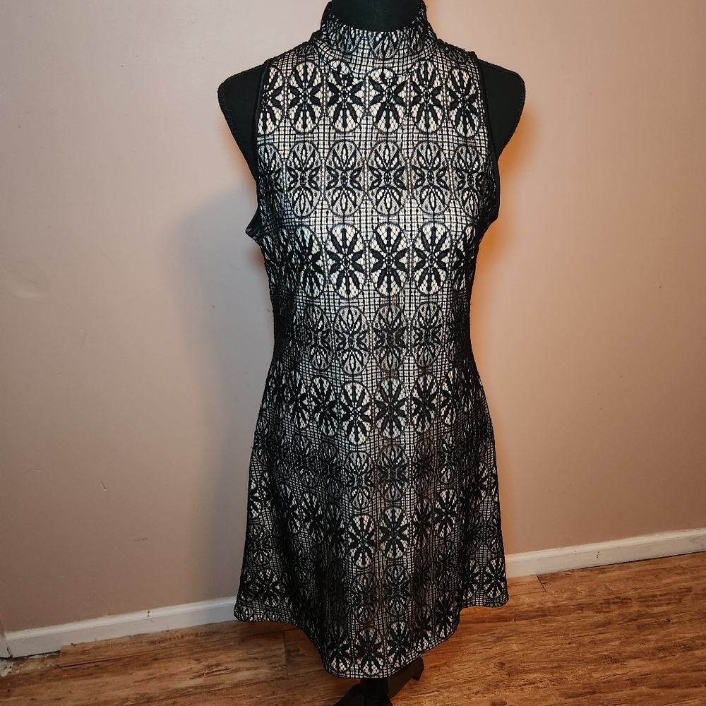 BREEZE EVER Womens Dress Size LARGE White Black Lace Sleeveless Evening